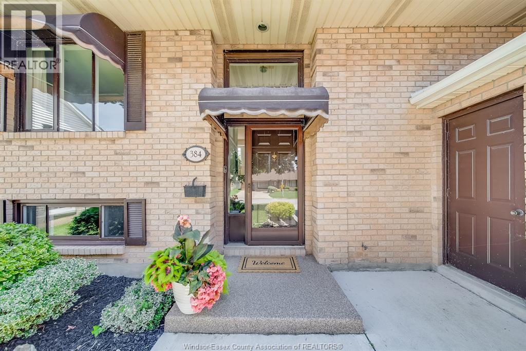 384 AMBERLY CRESCENT - 5