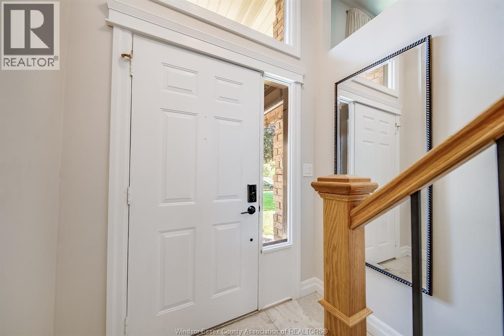 384 AMBERLY CRESCENT - 6