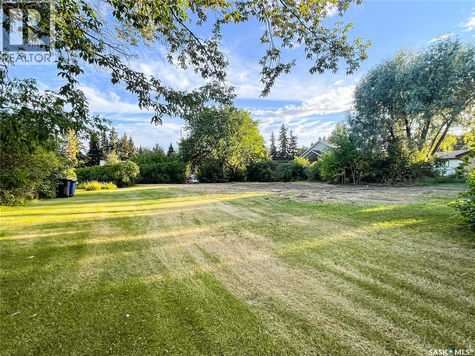 211 Centre AVENUE, Meadow Lake — photo 2