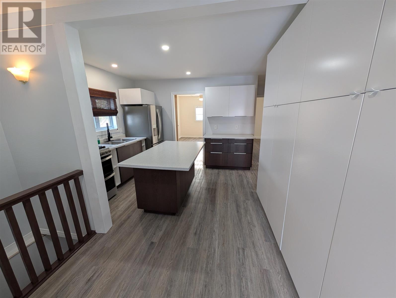 39 Beck AVE - 10