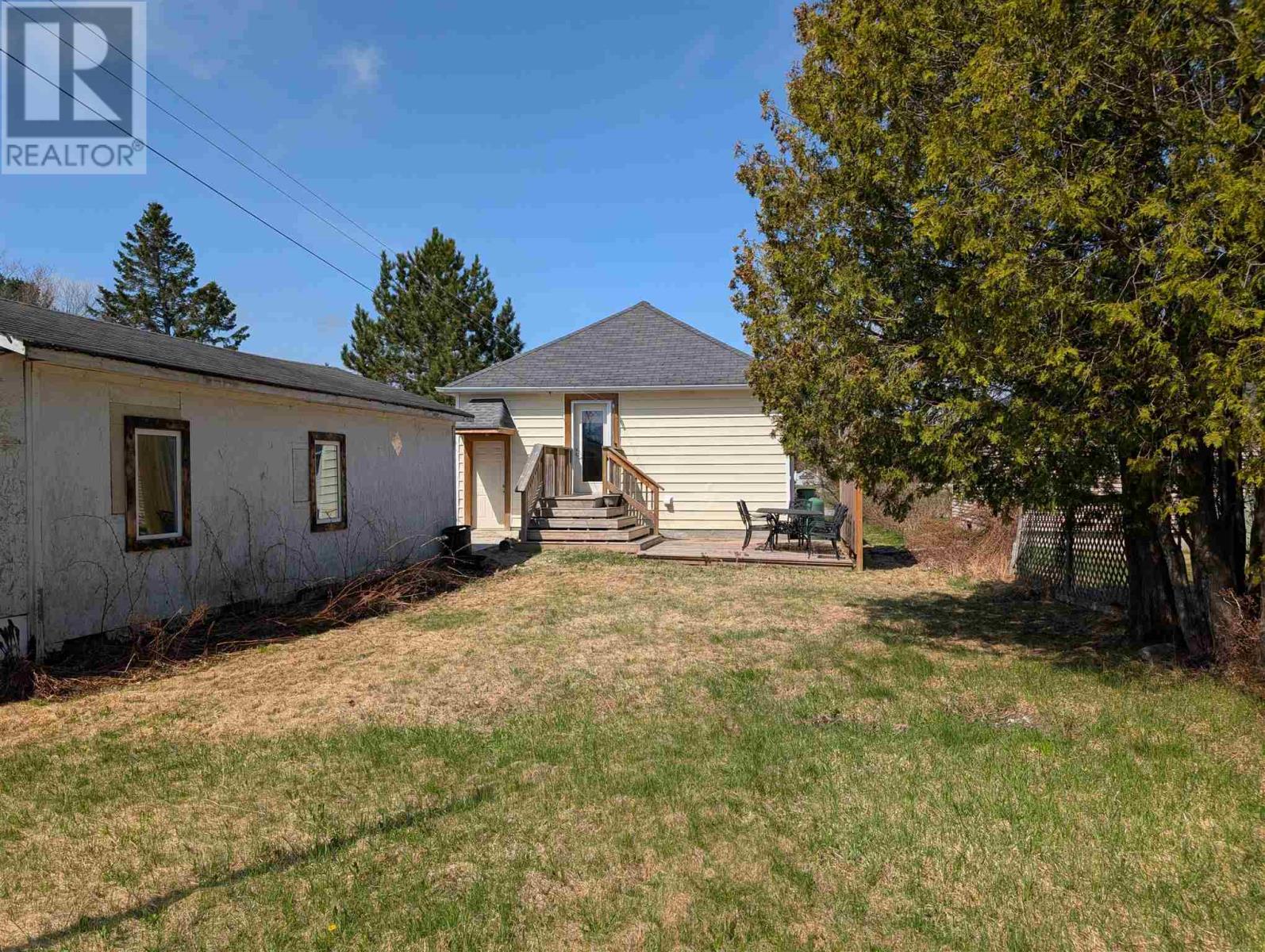 39 Beck AVE - 25