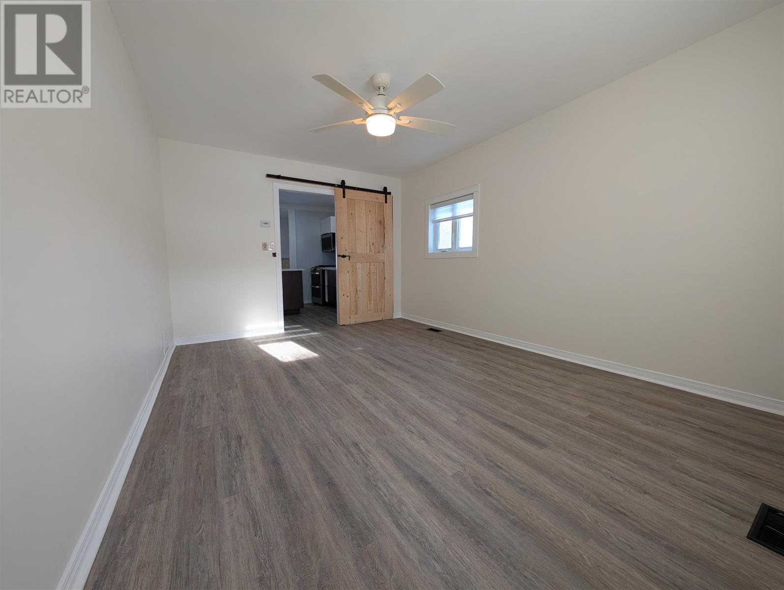 39 Beck AVE - 5