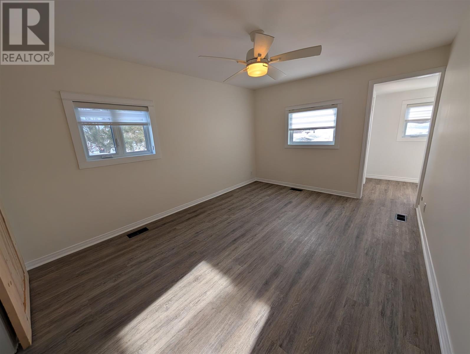 39 Beck AVE - 4