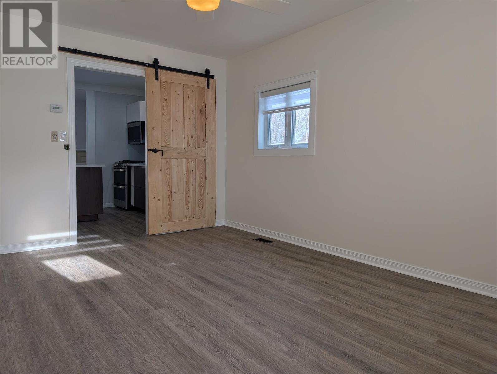 39 Beck AVE - 6