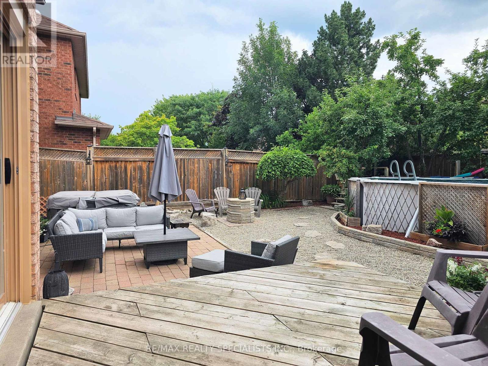 34 KILLALOE CRESCENT - 37