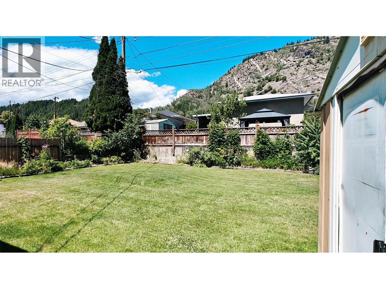 3415 Marigold Drive - 25