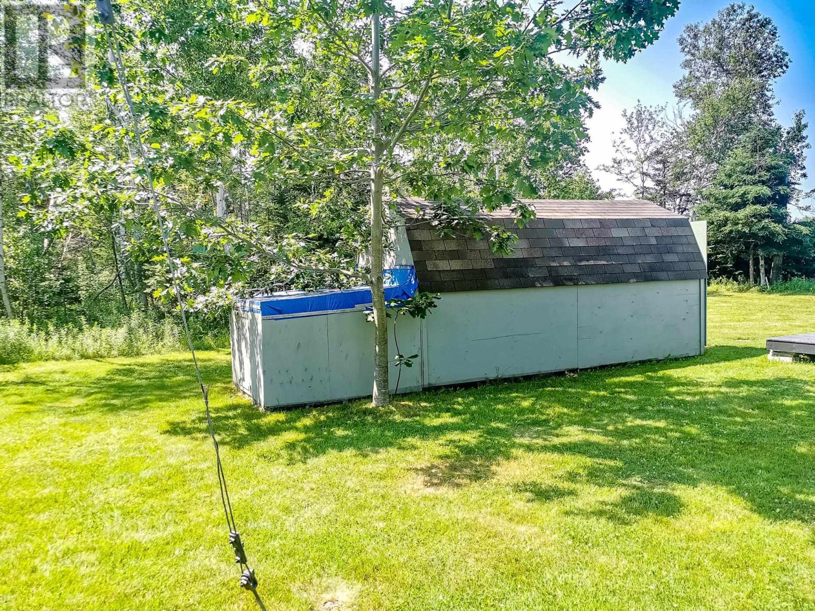 4906 Trans Canada Highway - 13
