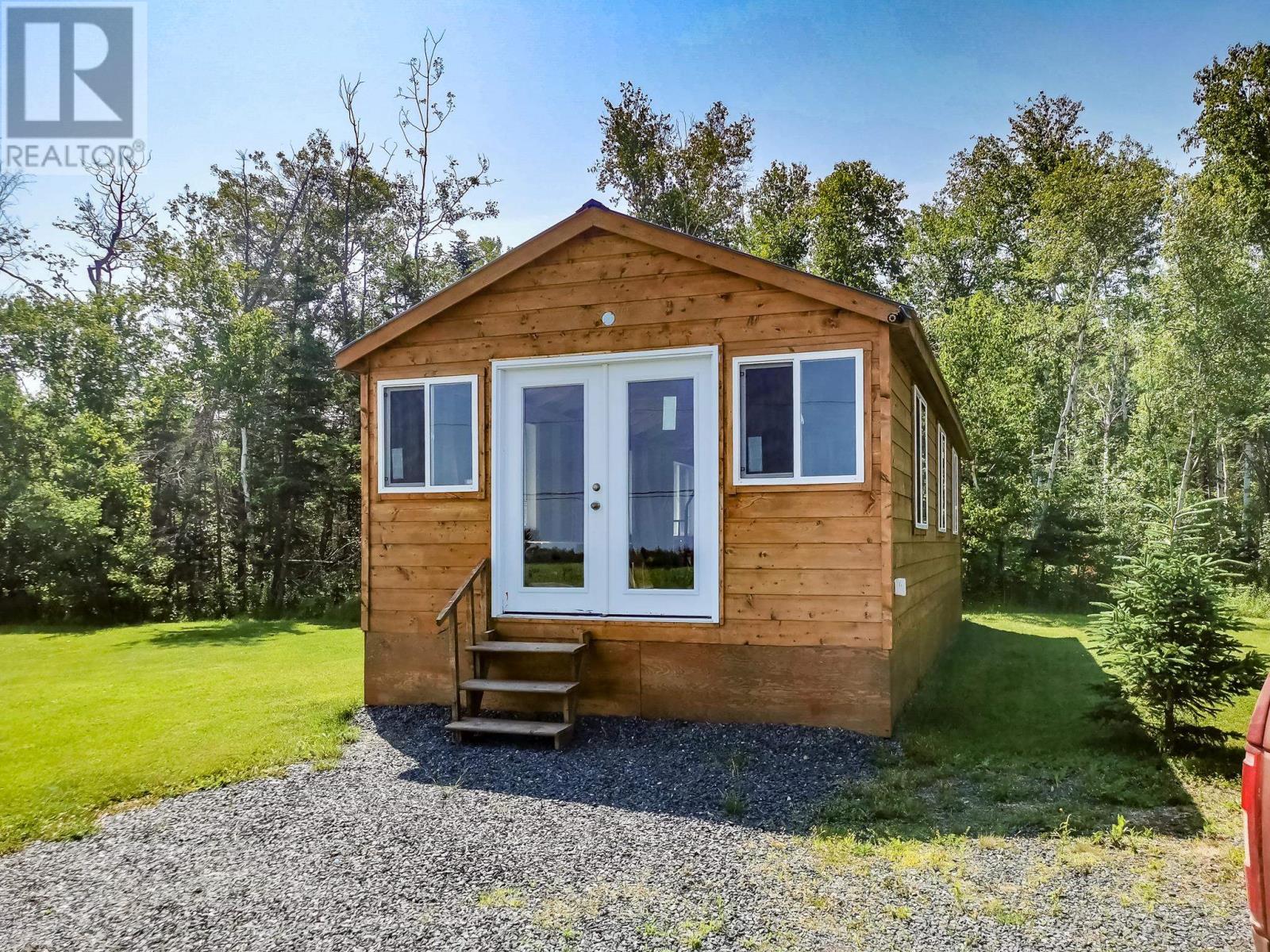 4906 Trans Canada Highway - 3