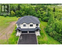4pc Bathroom - 135 Charles Lutes Road, Moncton, NB E1G2P8 Photo 7