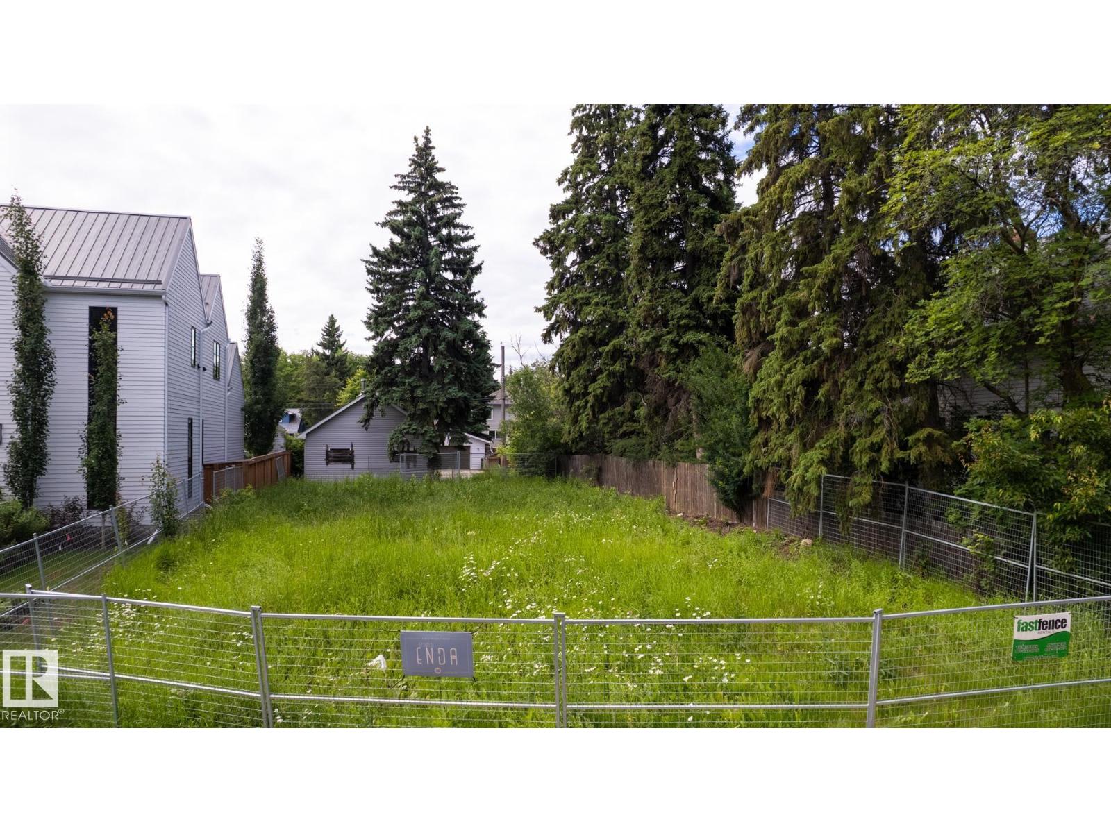 14307 SUMMIT DR NW, Crestwood, Edmonton photo 2