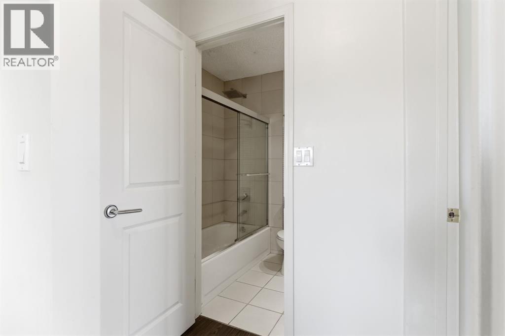 #302 2508 17 Street SW - 13