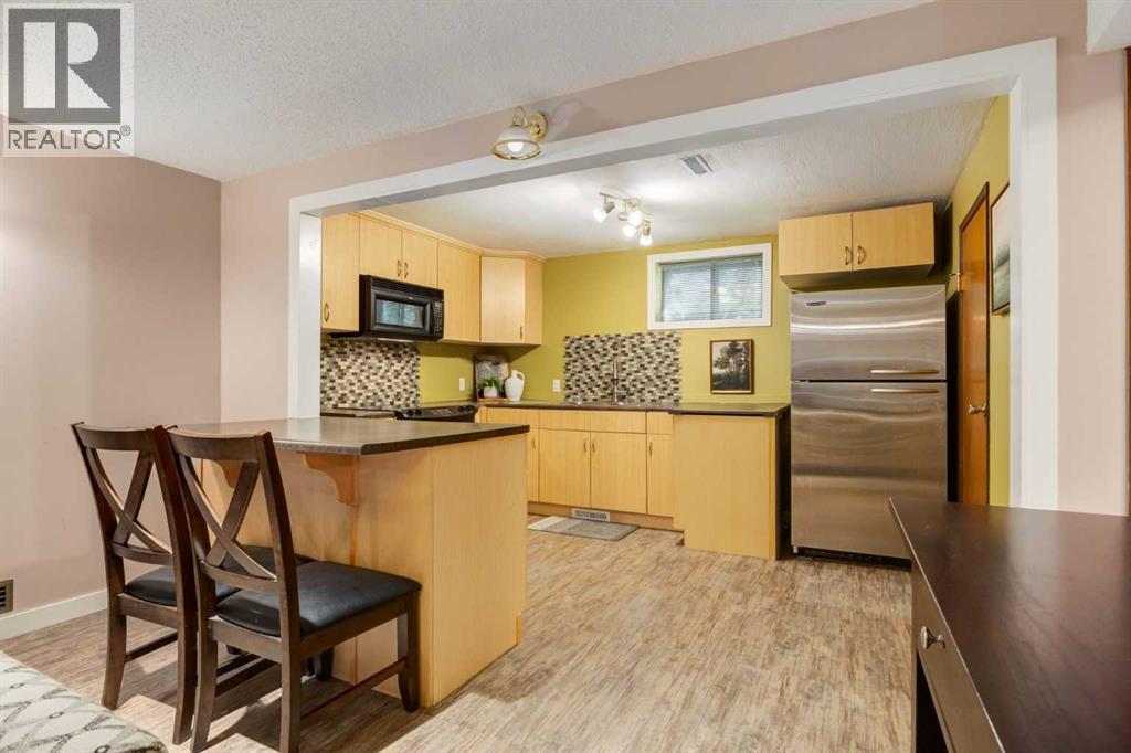 3931 23 Avenue SW - Image 30