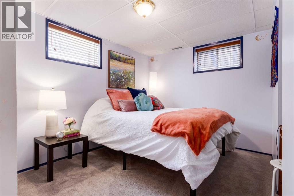 3931 23 Avenue SW - Image 35
