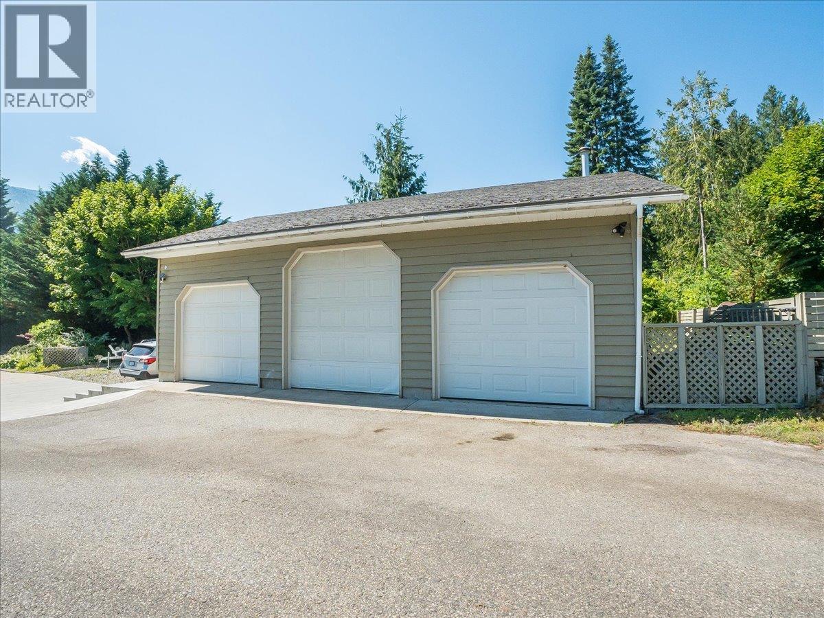 2864 LOWER SIX MILE Road - 63