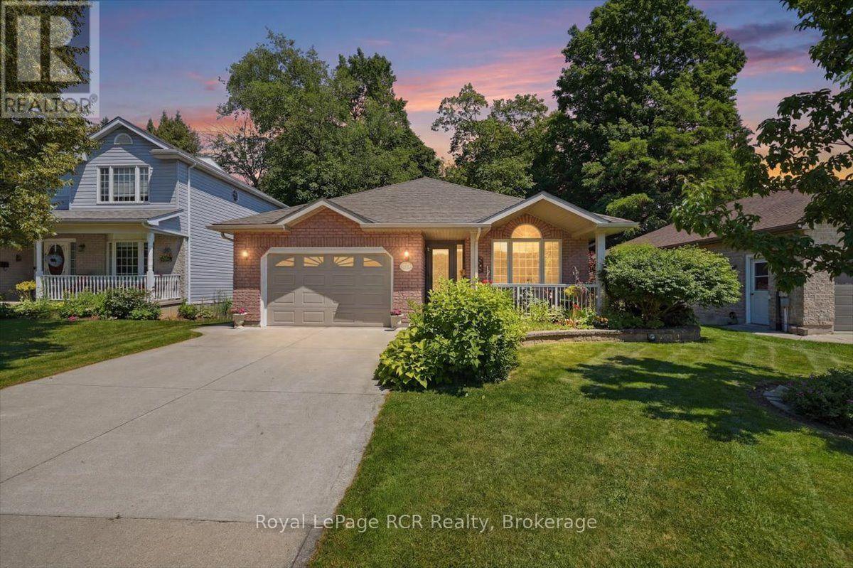 255 2ND AVENUE W - 1