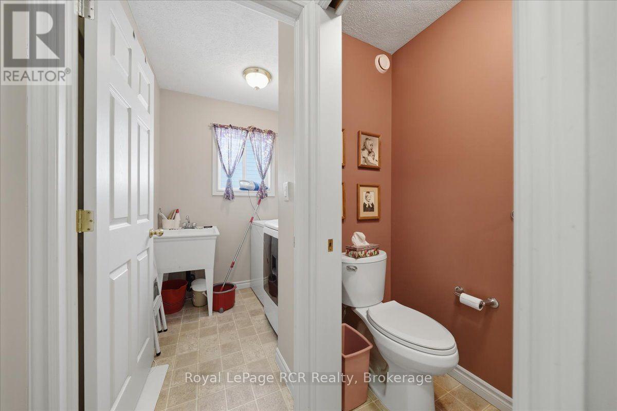 255 2ND AVENUE W - 13