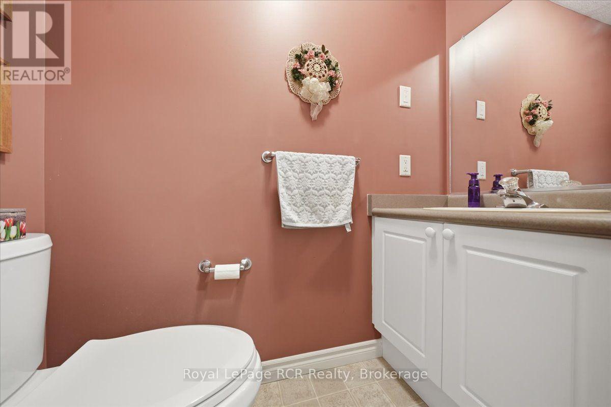 255 2ND AVENUE W - 15