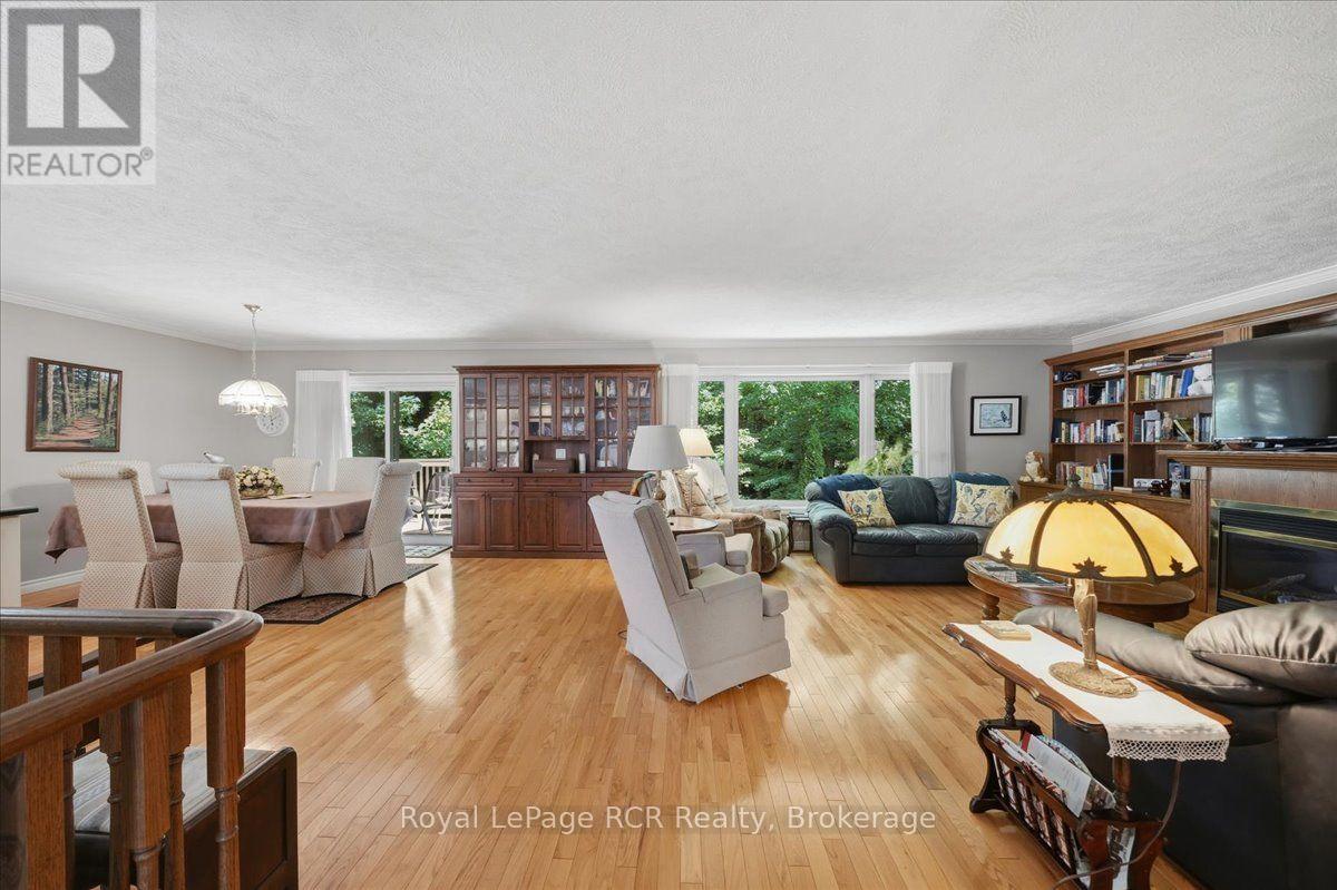 255 2ND AVENUE W - 24