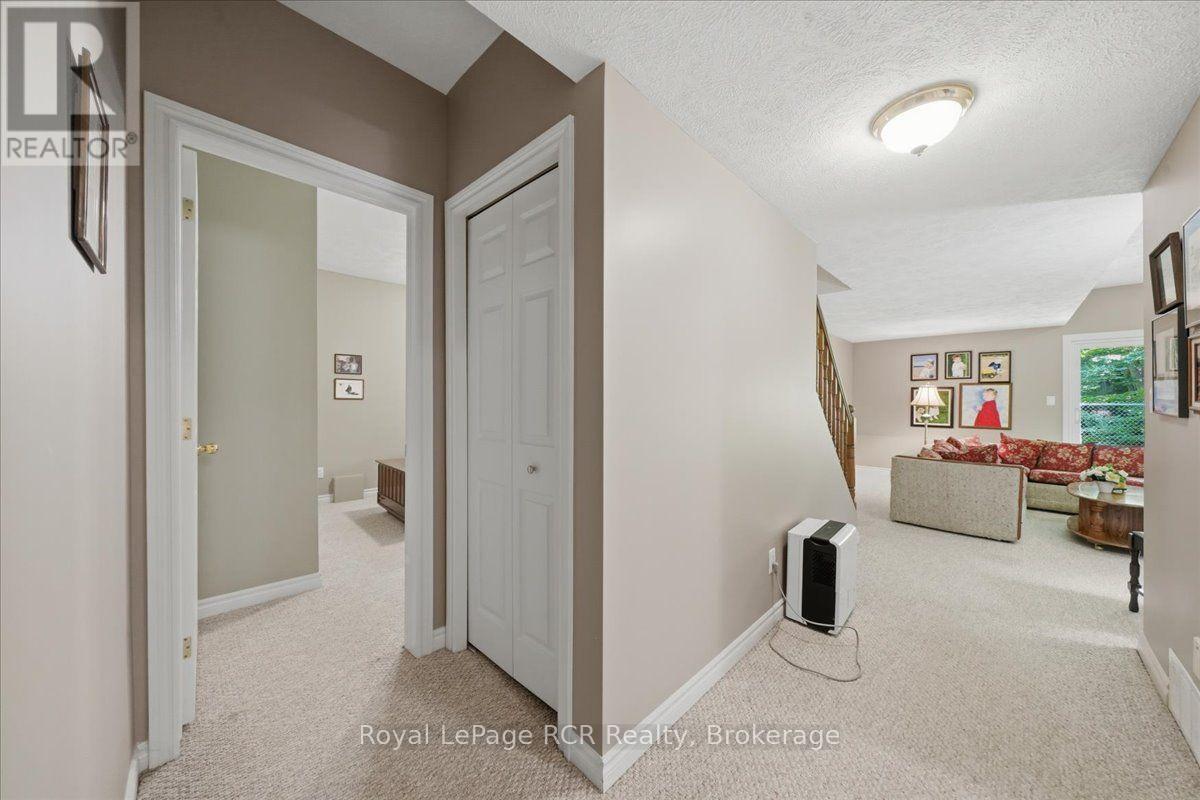 255 2ND AVENUE W - 37