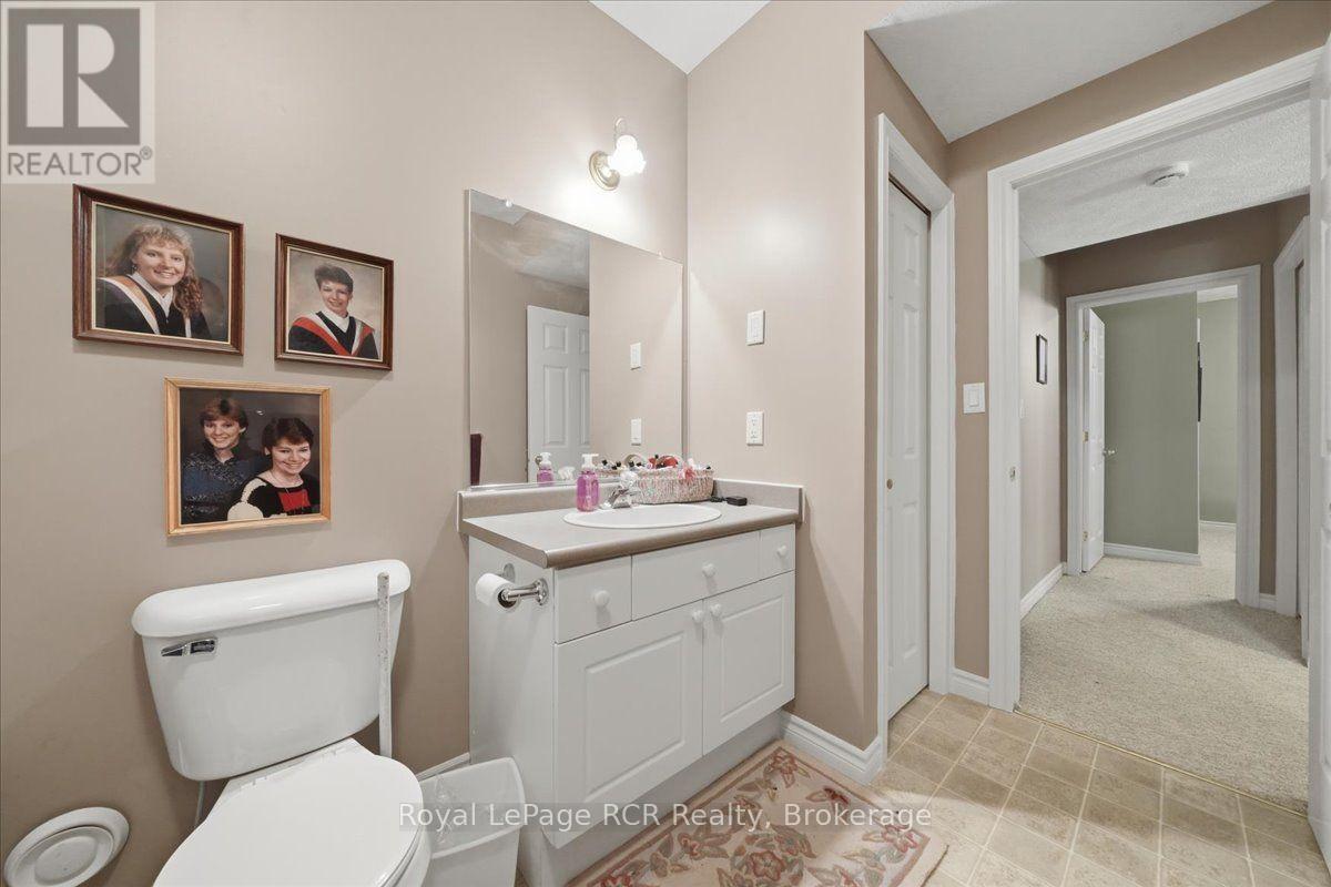 255 2ND AVENUE W - 42