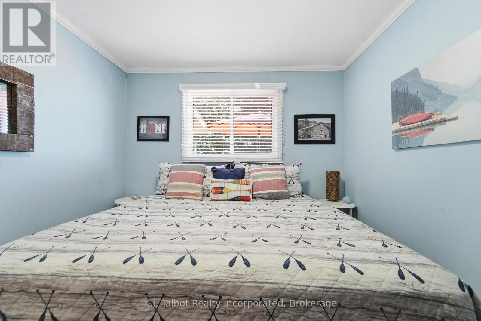 72163 LAKESHORE DRIVE N - Image 16