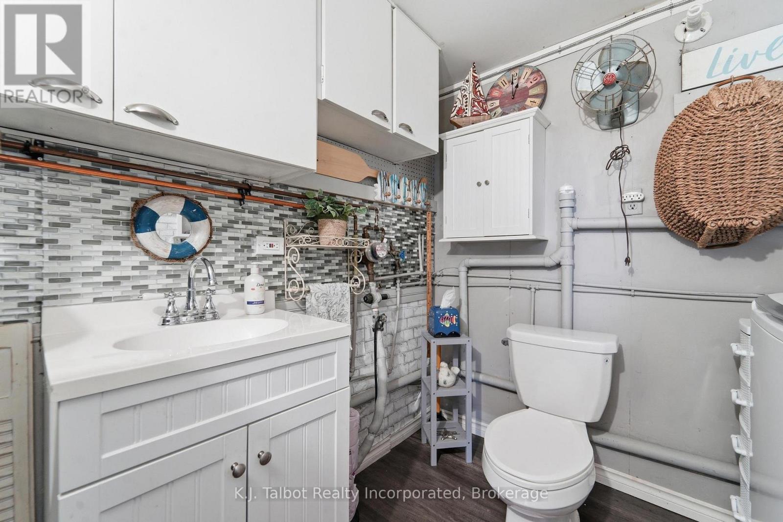 72163 LAKESHORE DRIVE N - 25