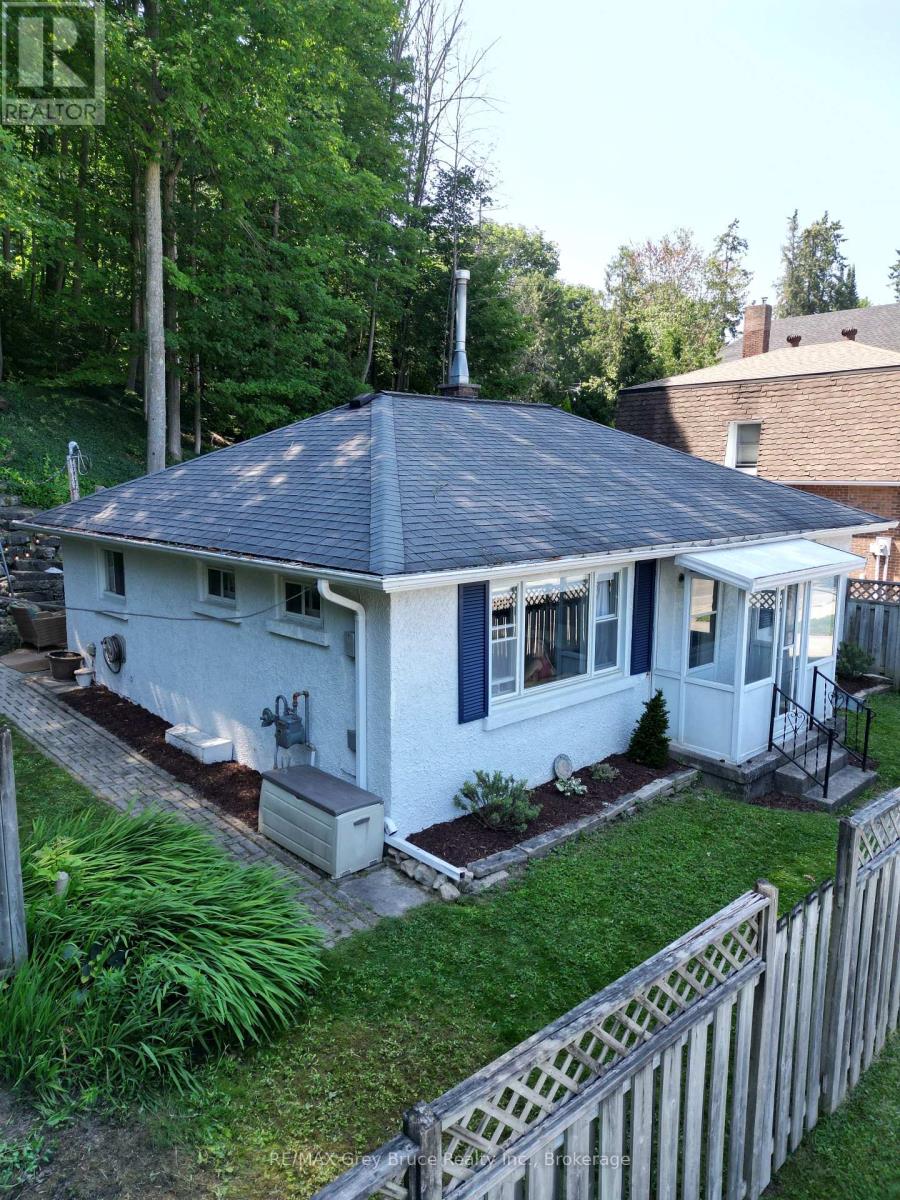250 2ND AVENUE E - 2