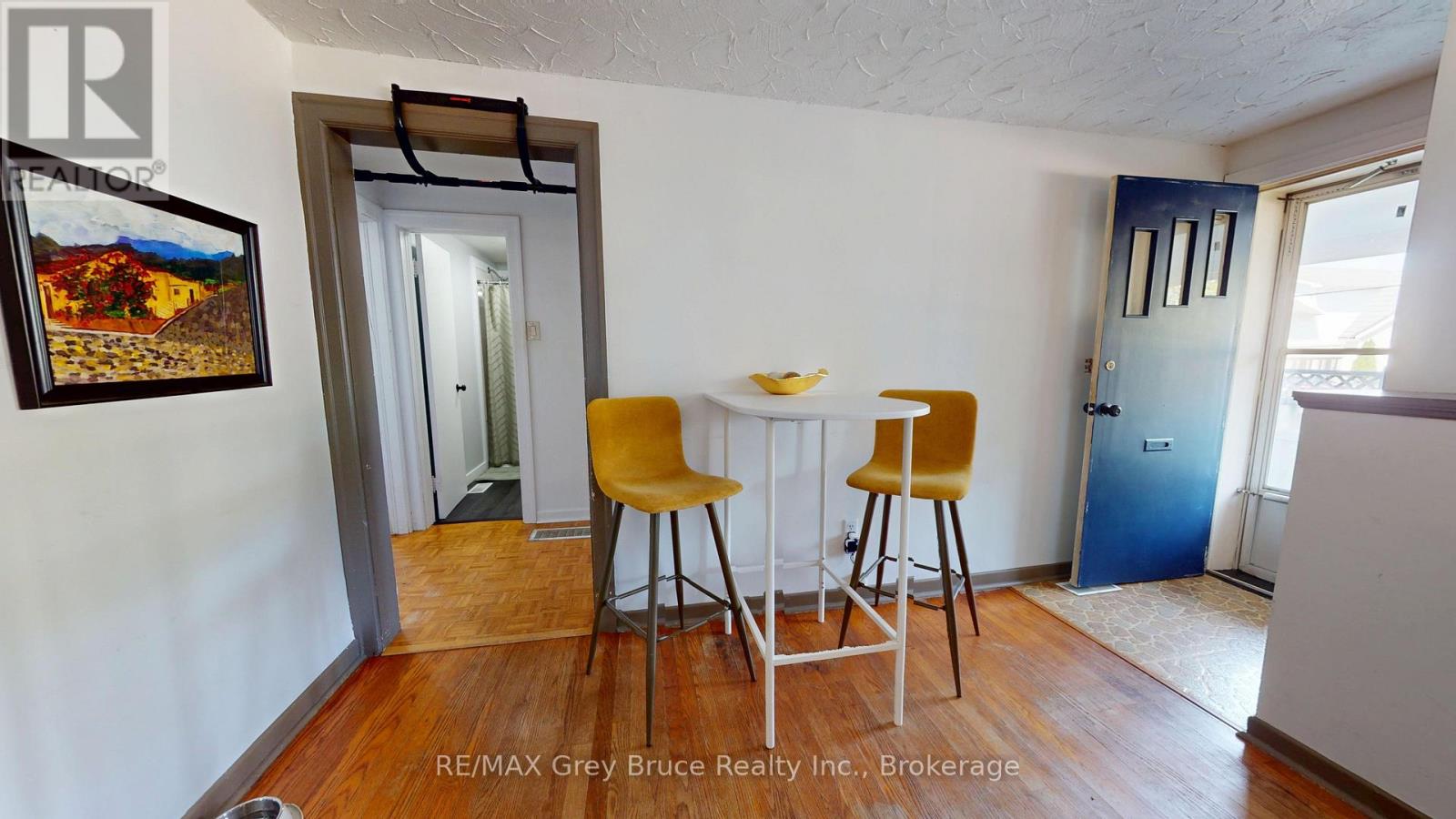 250 2ND AVENUE E - 26