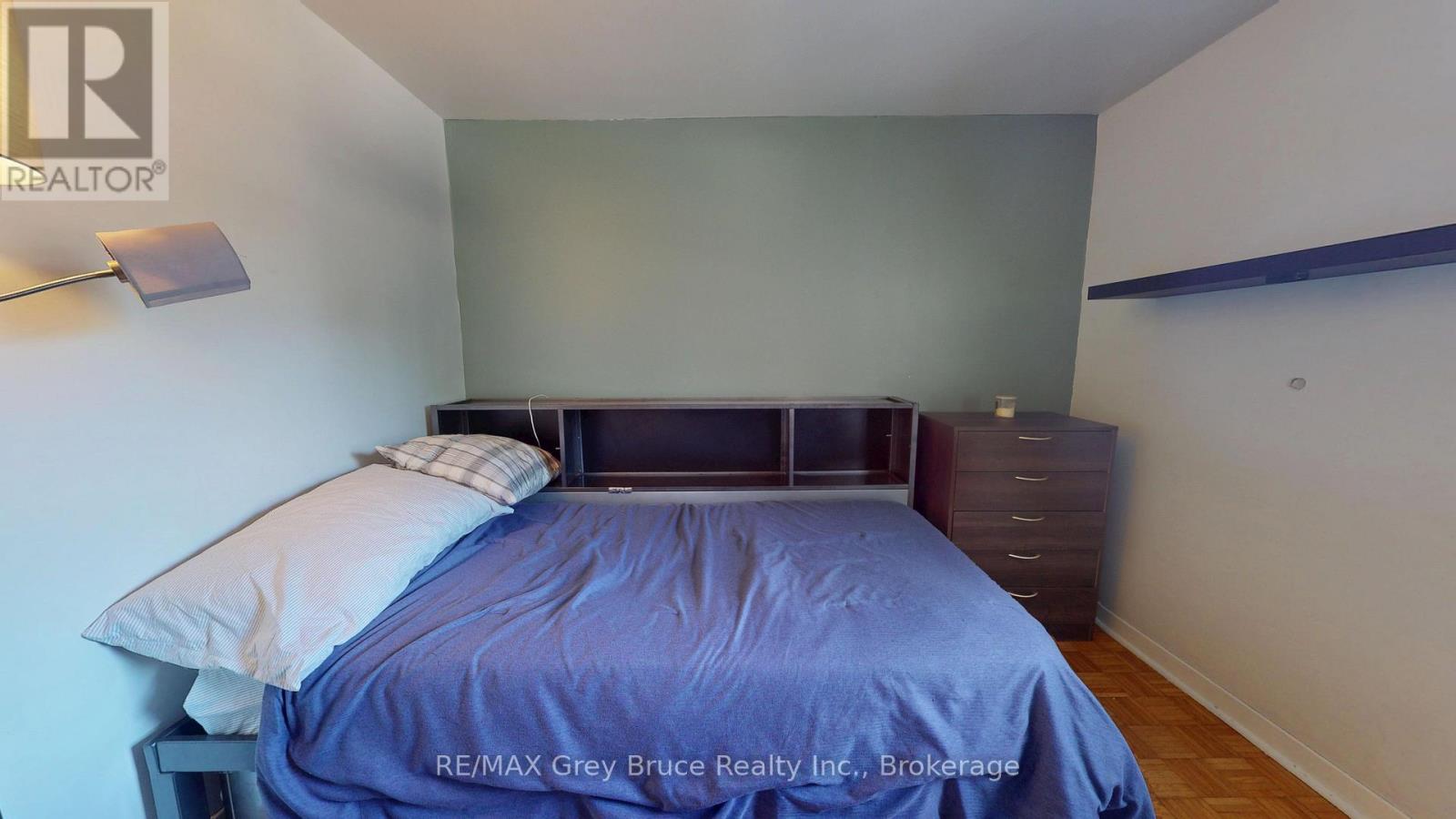 250 2ND AVENUE E - 28