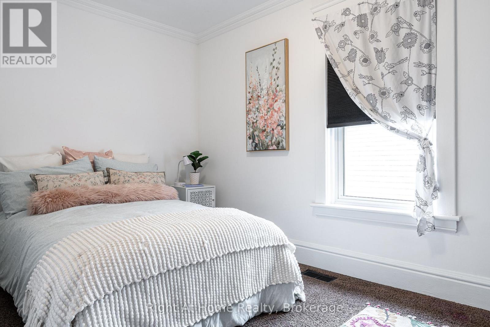 92 REBECCA STREET - 21