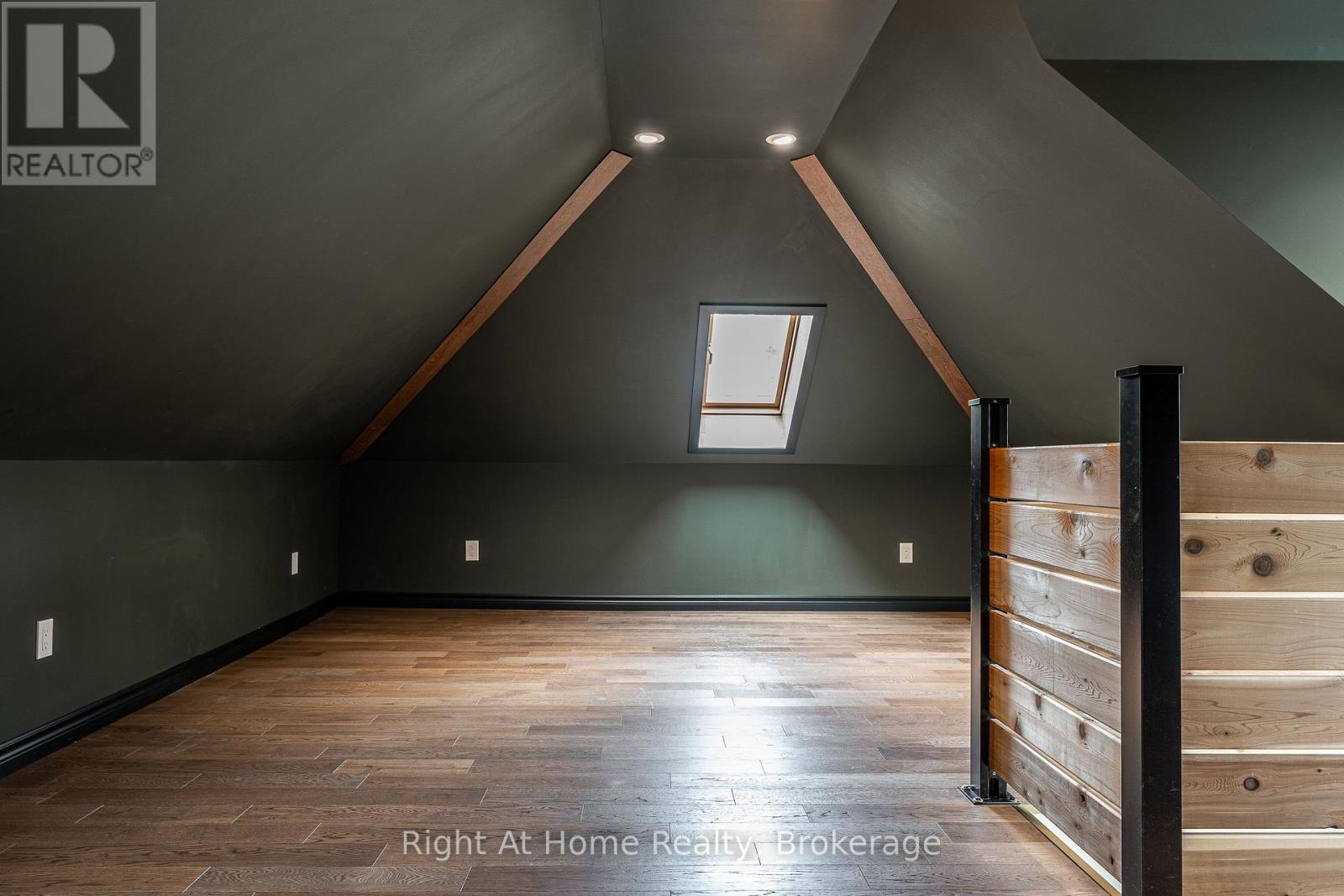 92 REBECCA STREET - 29