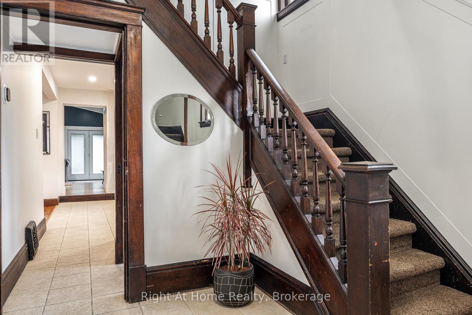 92 REBECCA STREET - 3