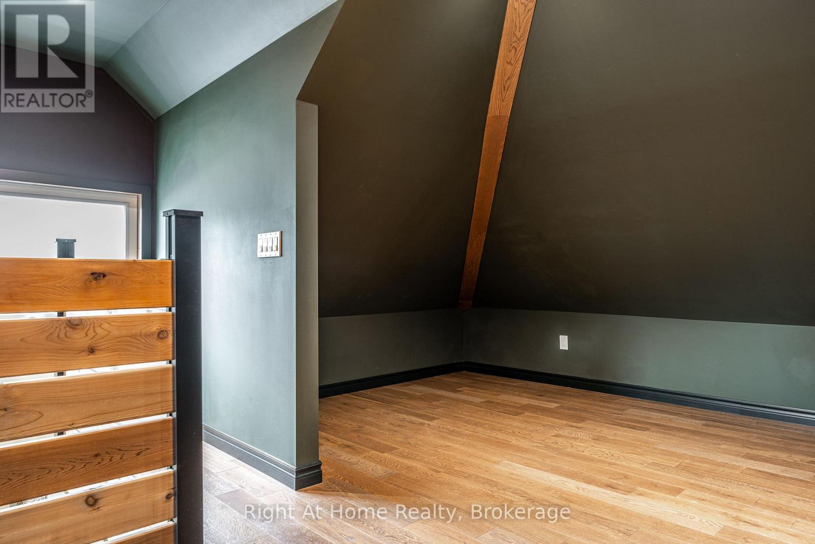 92 REBECCA STREET - 31