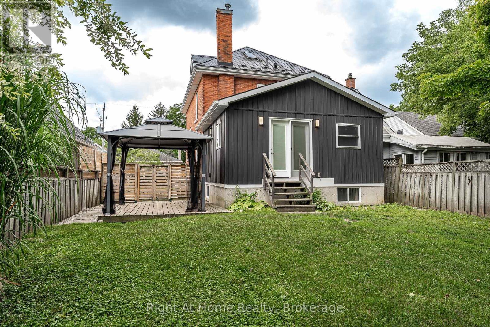 92 REBECCA STREET - 37