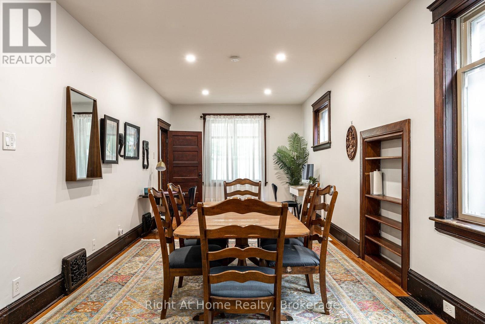 92 REBECCA STREET - 9