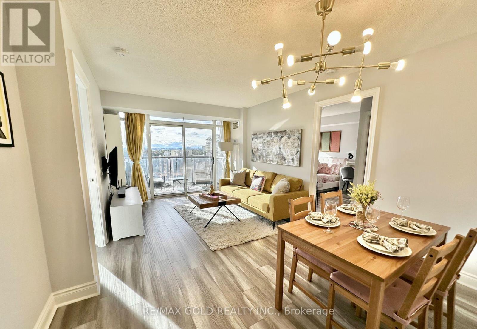 #1608 10 NORTHTOWN WAY - 5