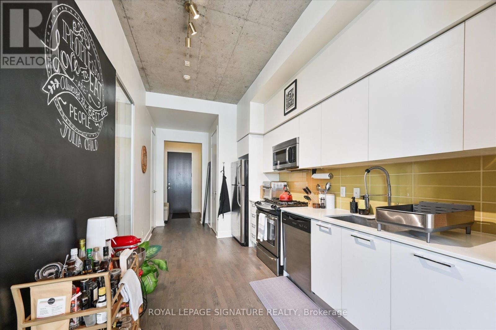 #420 399 ADELAIDE STREET W - 11