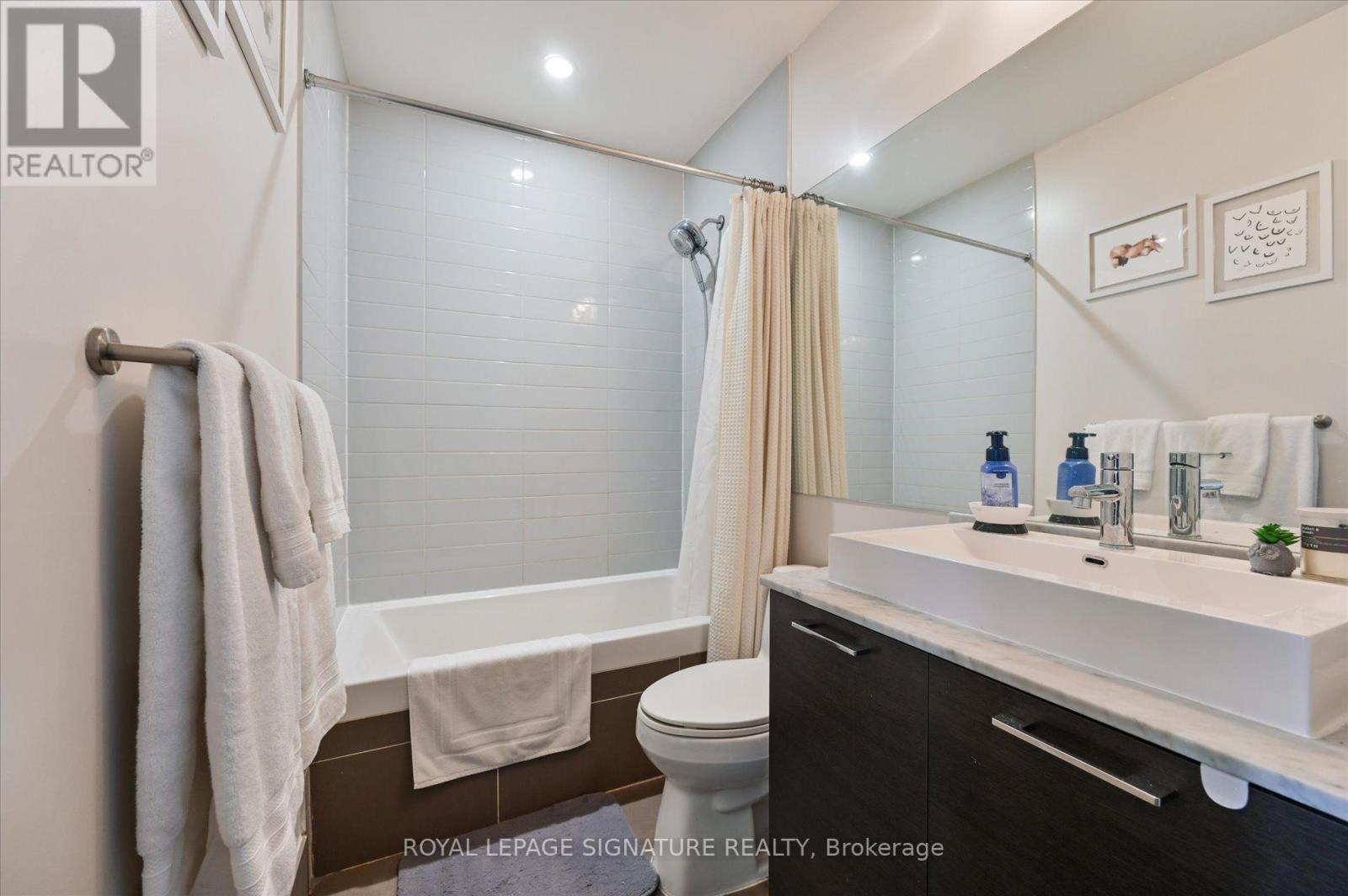 #420 399 ADELAIDE STREET W - 15