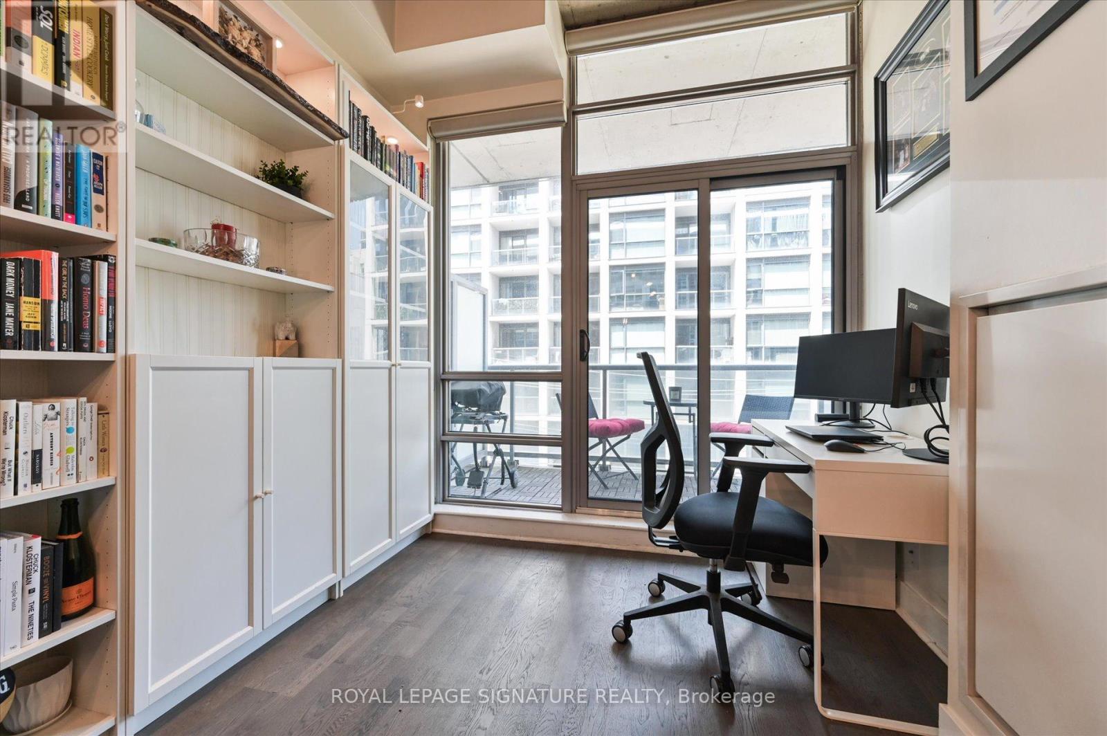#420 399 ADELAIDE STREET W - 8