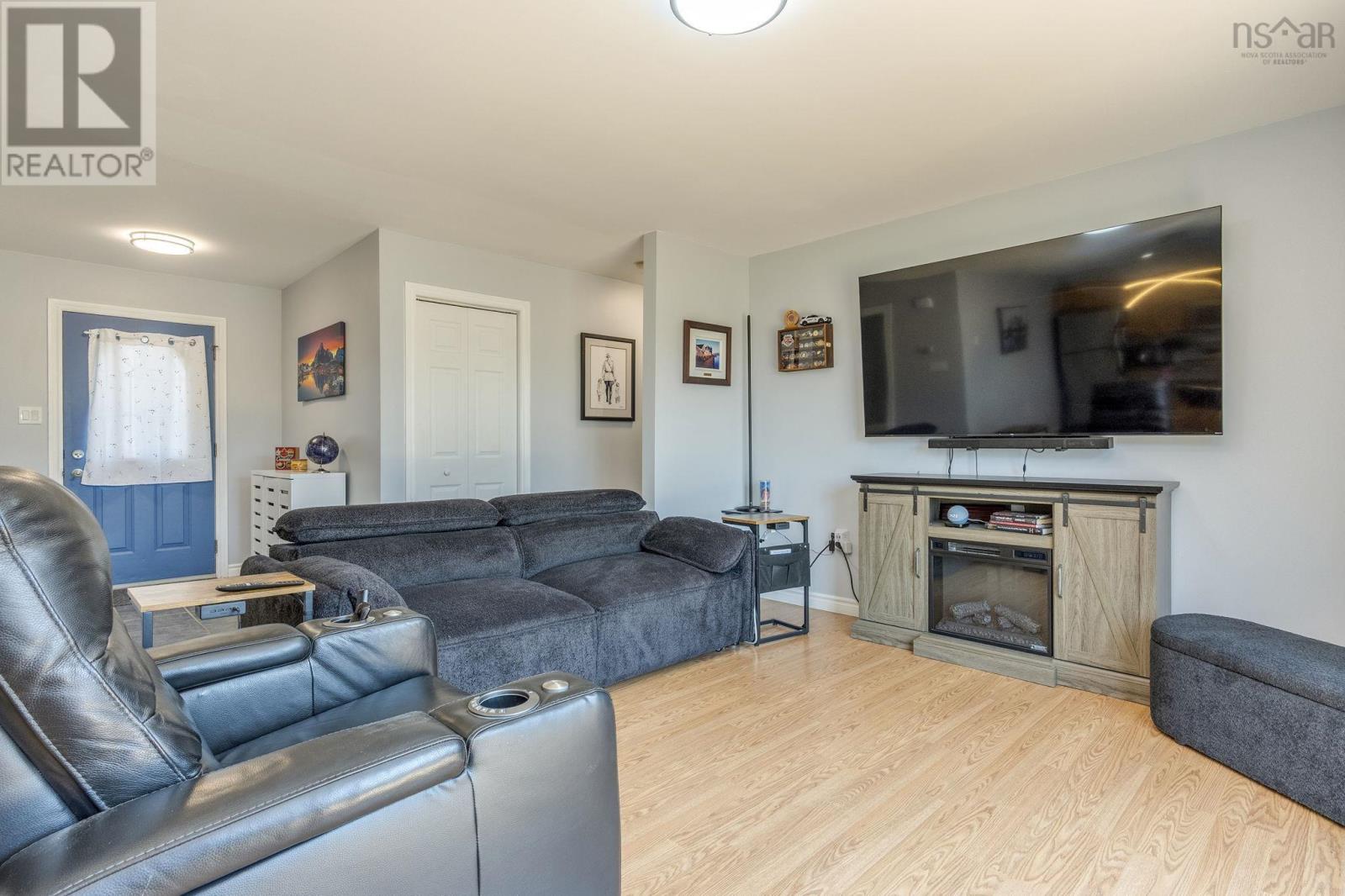 1199 New Road - 14