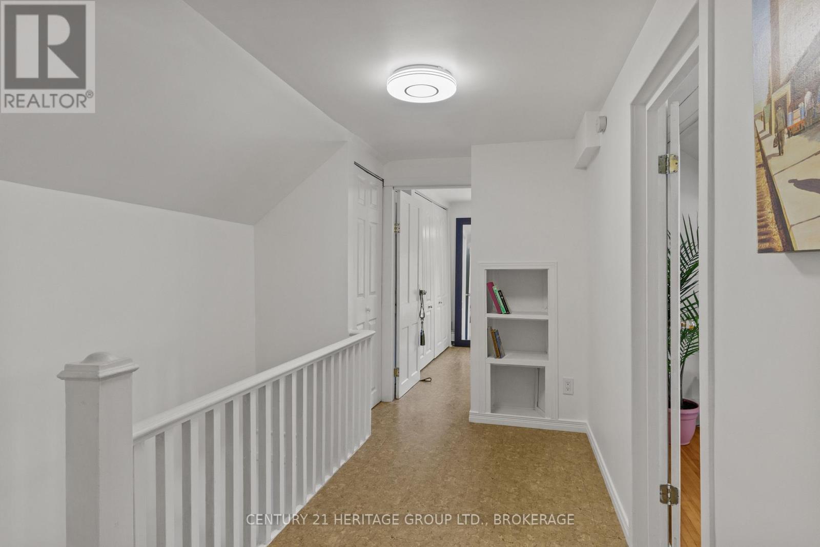 6 ST CATHERINE STREET - 18