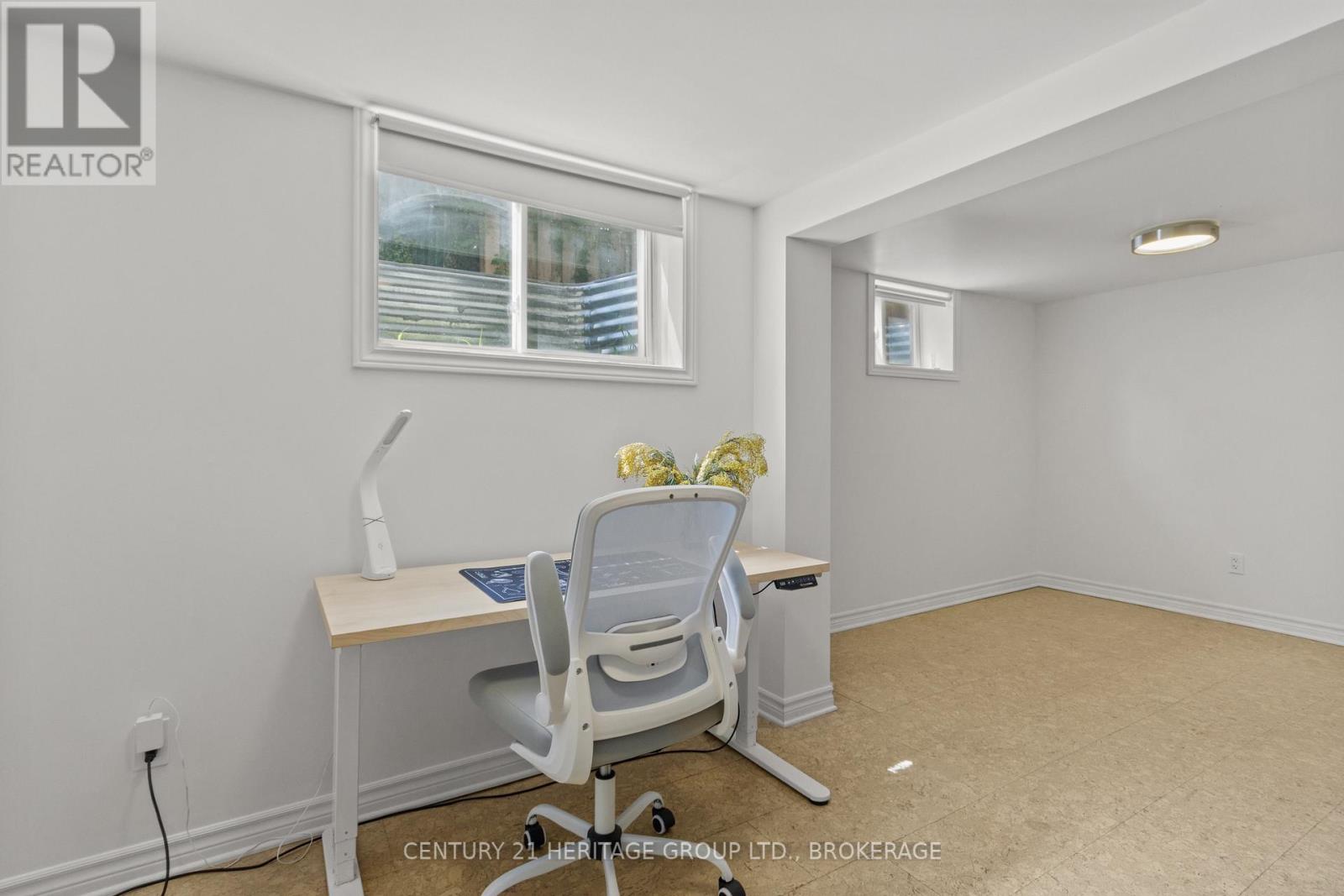6 ST CATHERINE STREET - 27