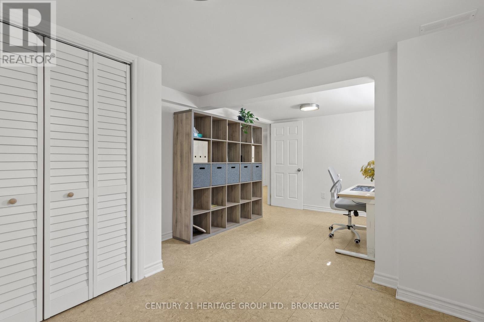 6 ST CATHERINE STREET - 28