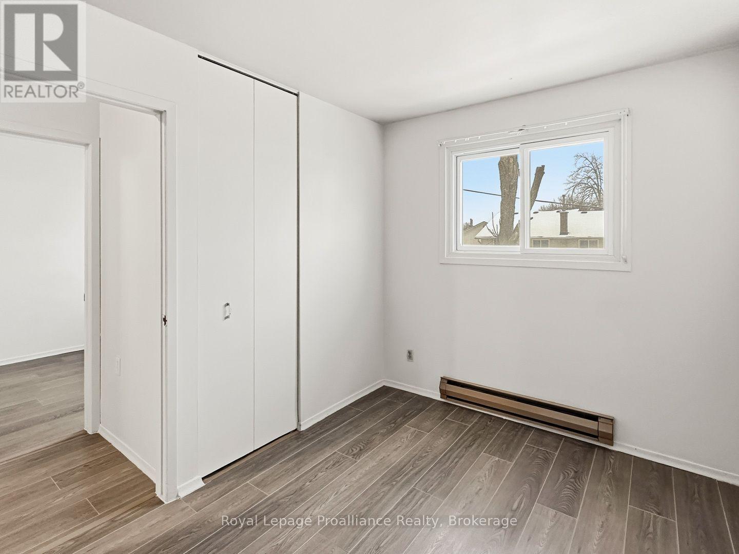 7 TIFFANY PLACE - 20