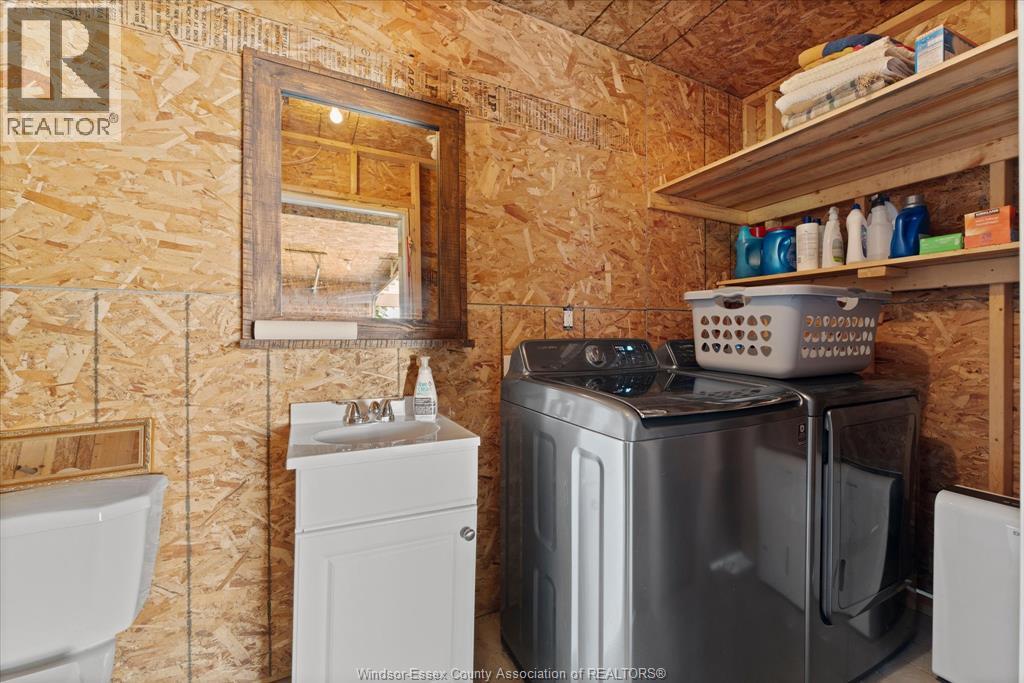 1109 FRONT ROAD North - 24