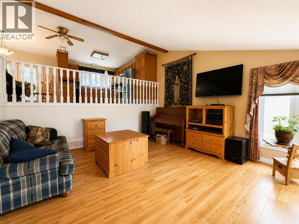 5756 55 Street - 5
