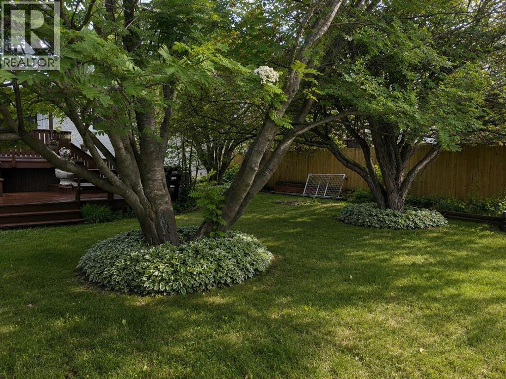 5756 55 Street - 25