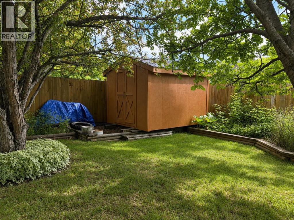 5756 55 Street - 28