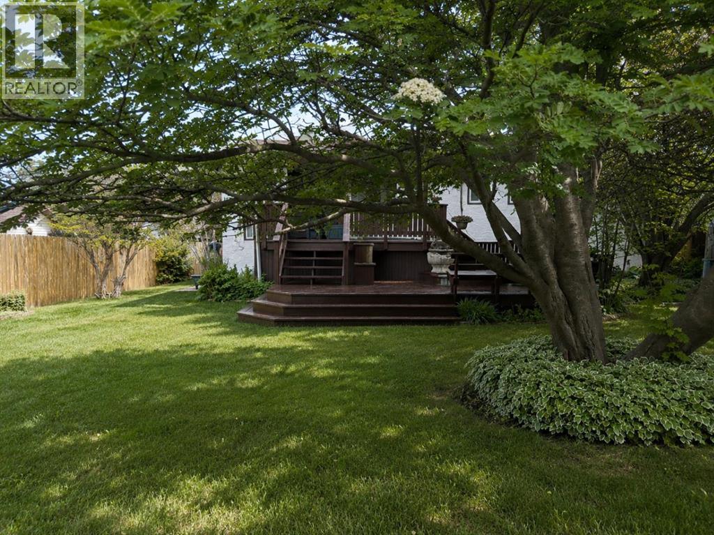 5756 55 Street - 27