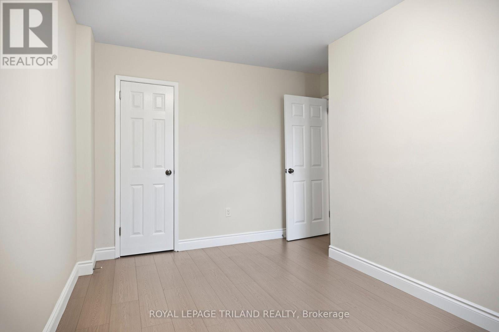 #8 710 WONDERLAND ROAD S - 23